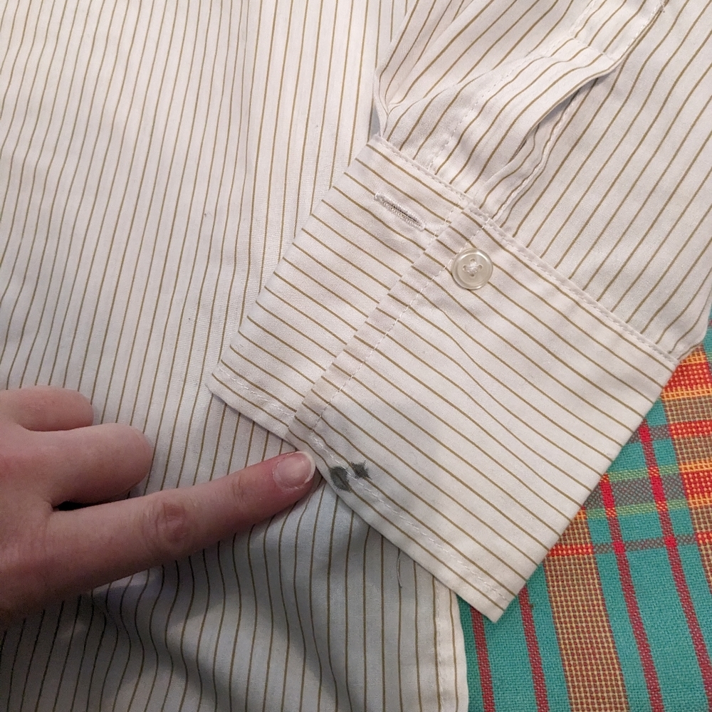 3/$12💚Vintage button down - Picture 3 of 5